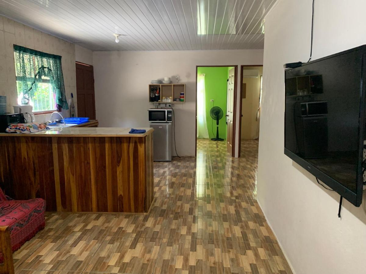 Alma Del Bosque Vacation Home And Apartments Quepos Exteriör bild